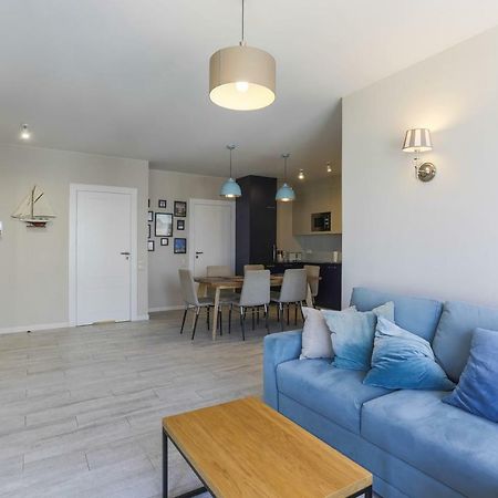 Unique Motlawa Riverbank Apartment Gdansk Bagian luar foto