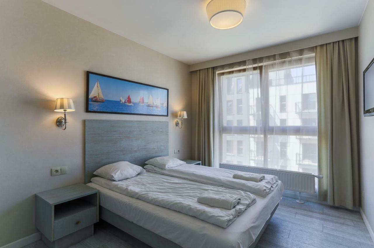 Unique Motlawa Riverbank Apartment Gdansk Bagian luar foto