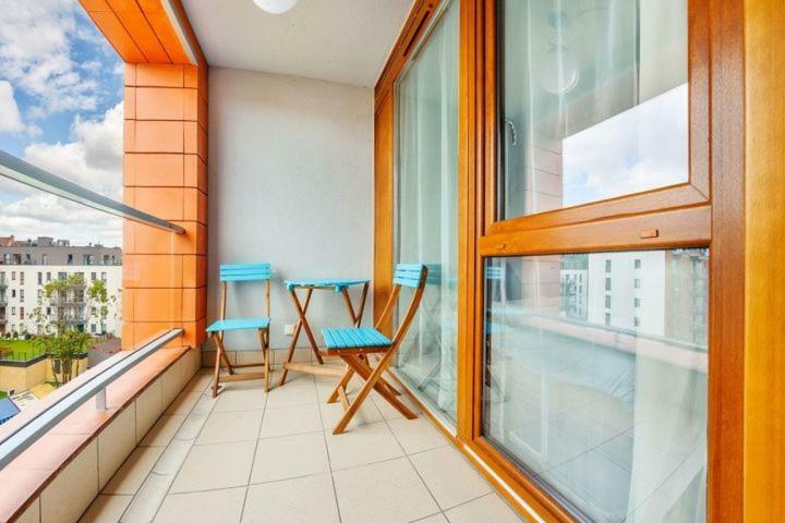 Unique Motlawa Riverbank Apartment Gdansk Bagian luar foto